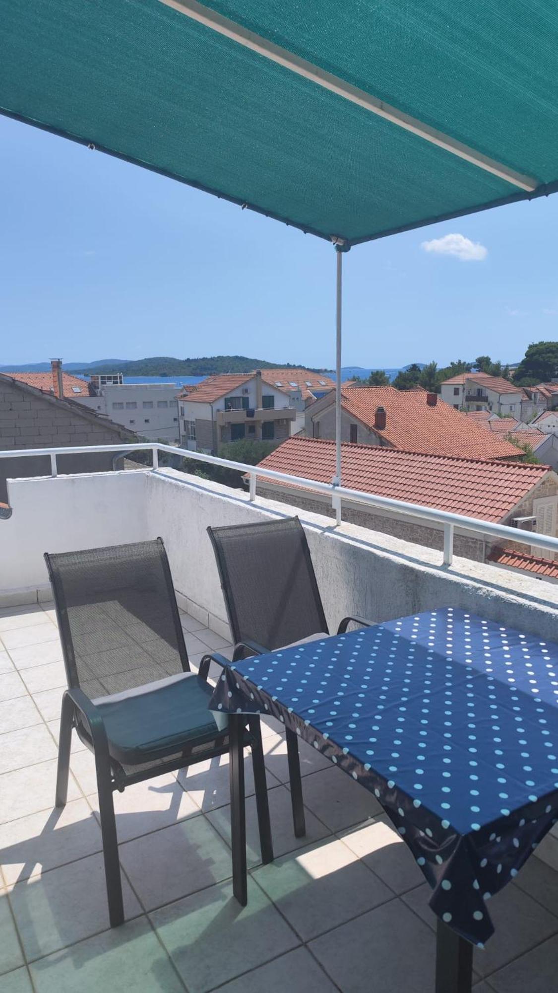 Apartments Suri Vodice Exterior foto
